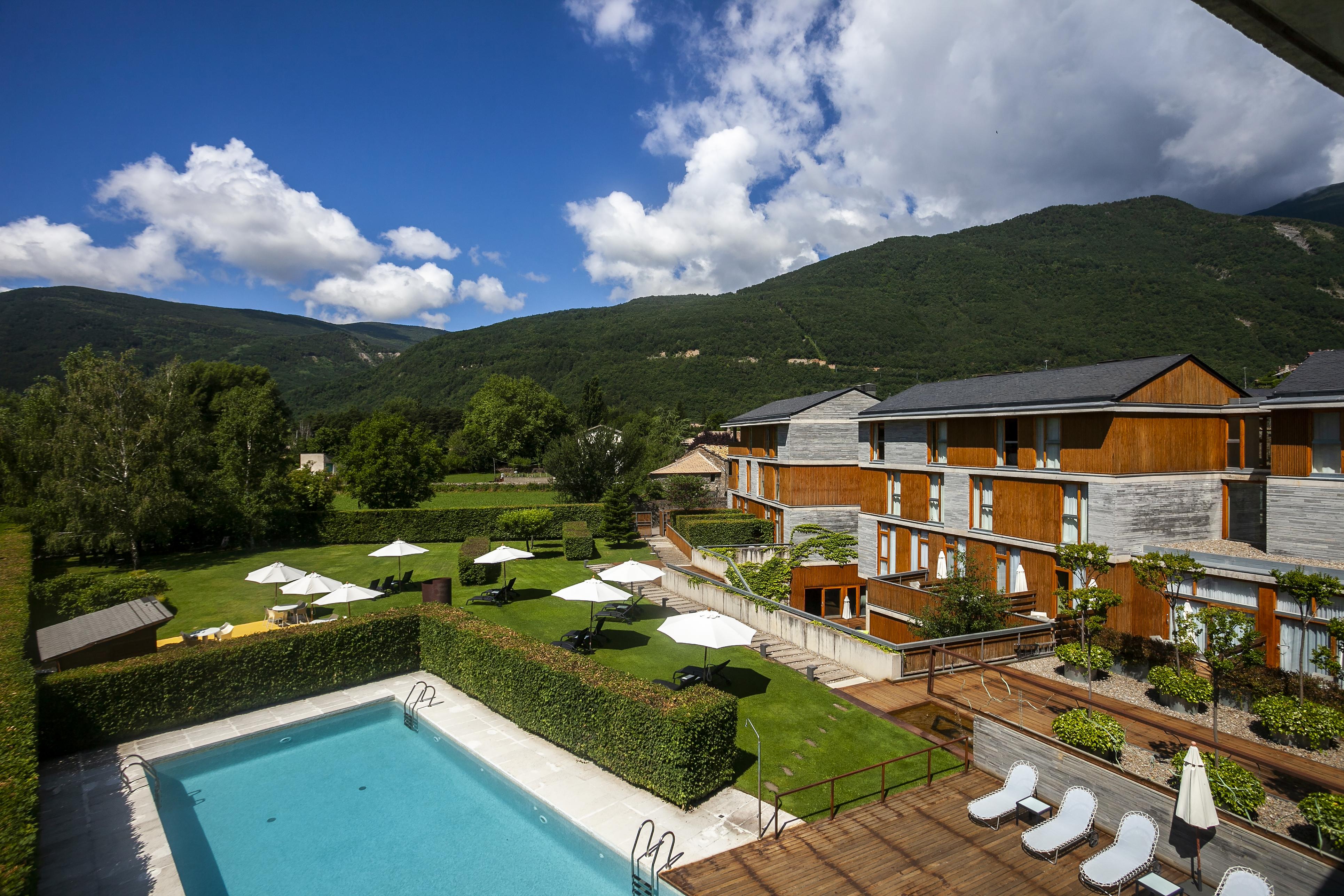 Tierra De Biescas Hotel Exterior photo