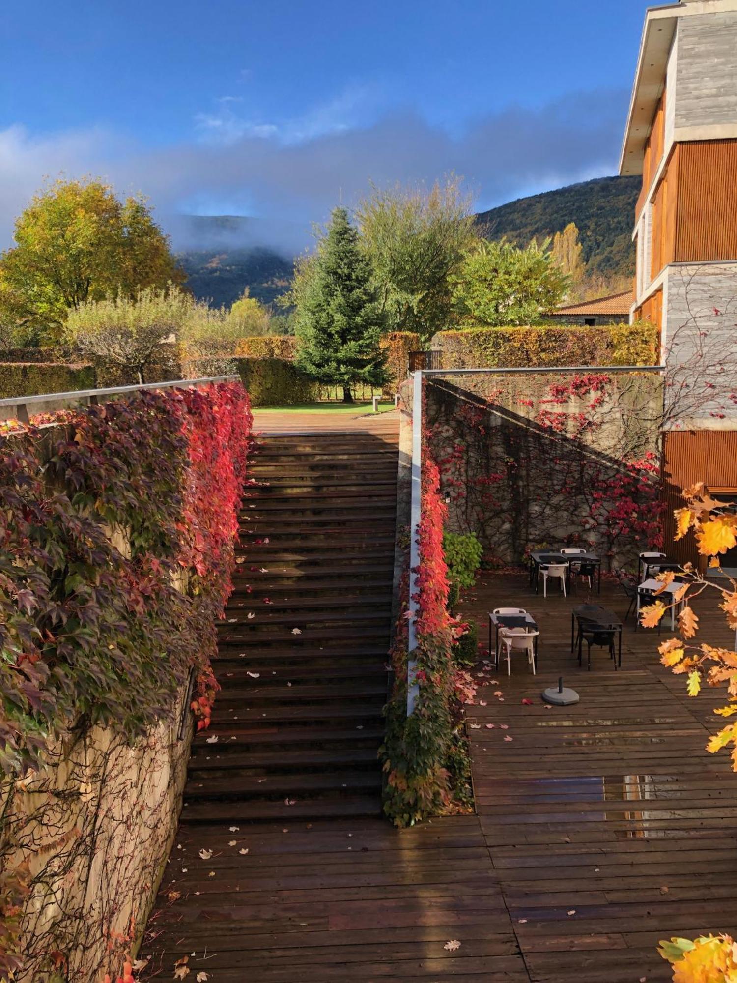 Tierra De Biescas Hotel Exterior photo